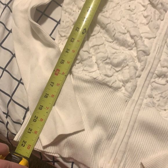 super cute white sweater with larger collar - Picture 11 of 12